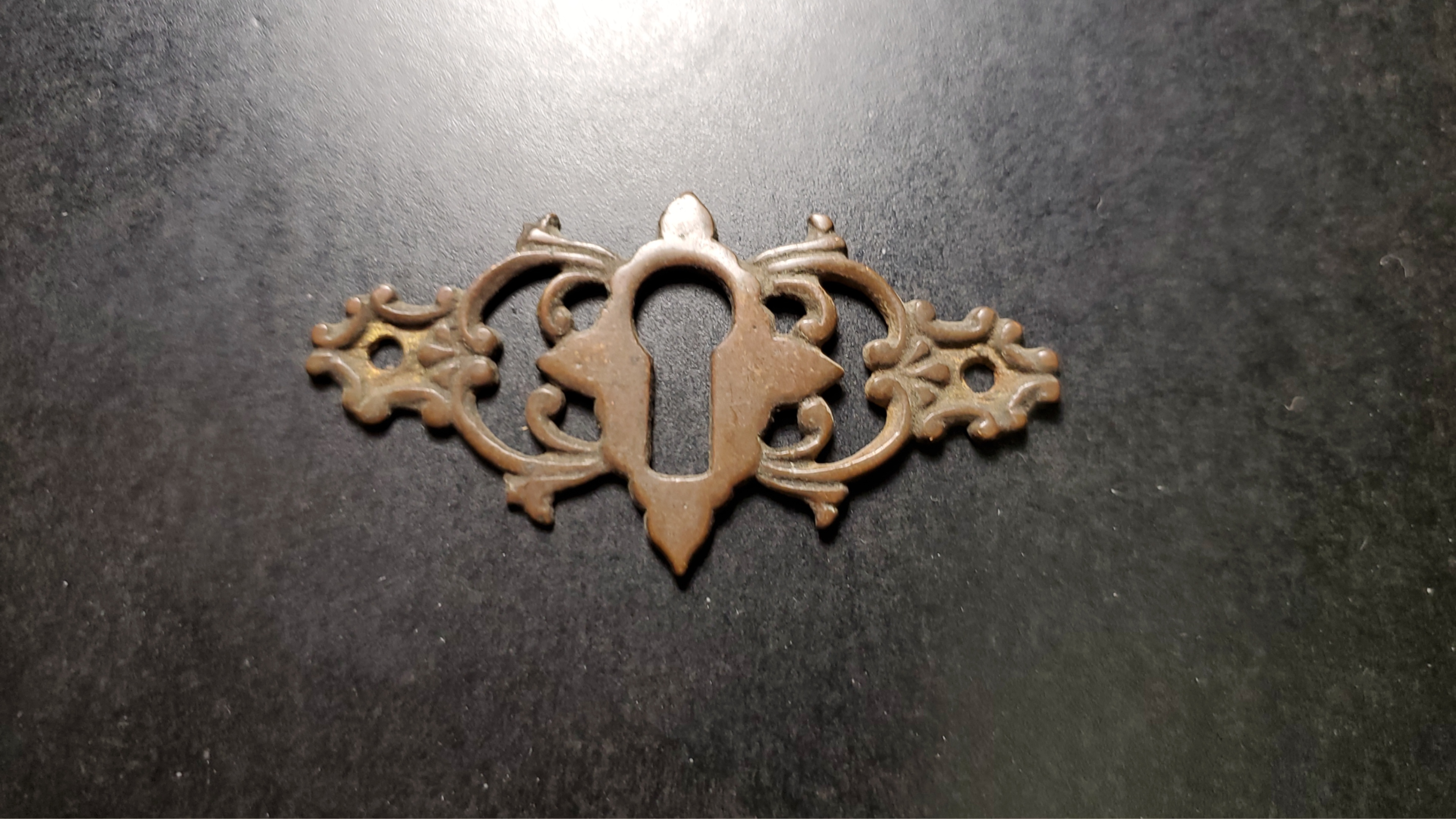 ANTIQUE RESTORATION HARDWARE AT ROBINSONS ANTIQUES ESCUTCHEONS