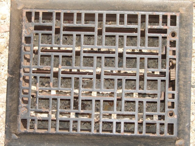  Antique Restoration Hardware, Register