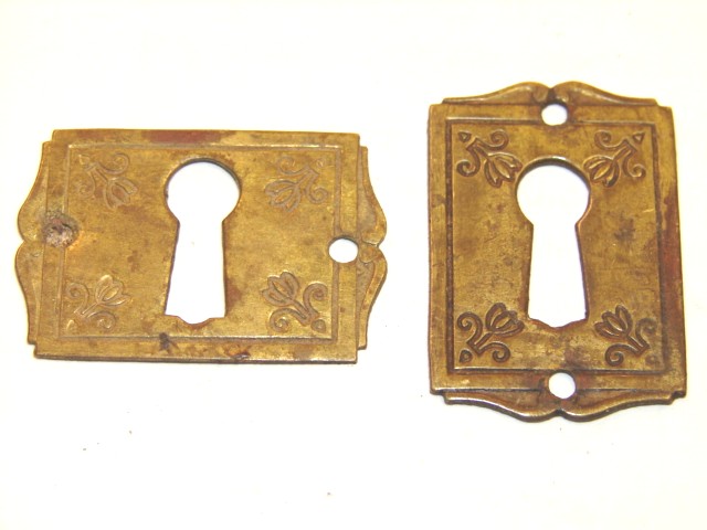 ANTIQUE RESTORATION HARDWARE AT ROBINSONS ANTIQUES ESCUTCHEONS