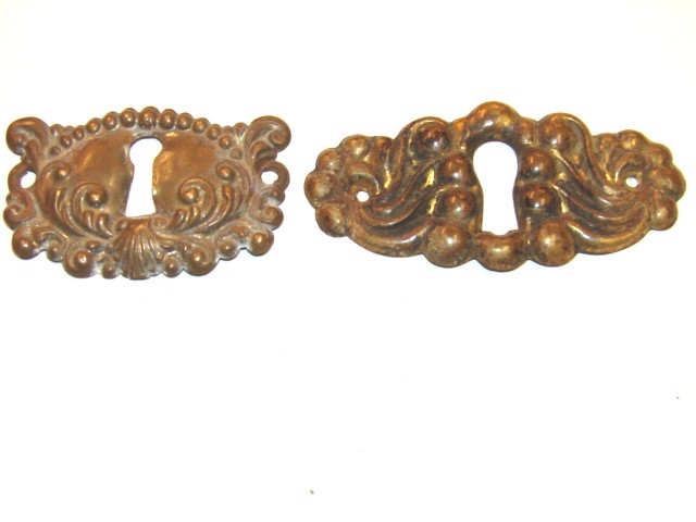 ANTIQUE RESTORATION HARDWARE AT ROBINSONS ANTIQUES ESCUTCHEONS
