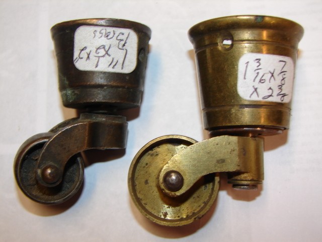 Antique Restoration Hardware, Castor