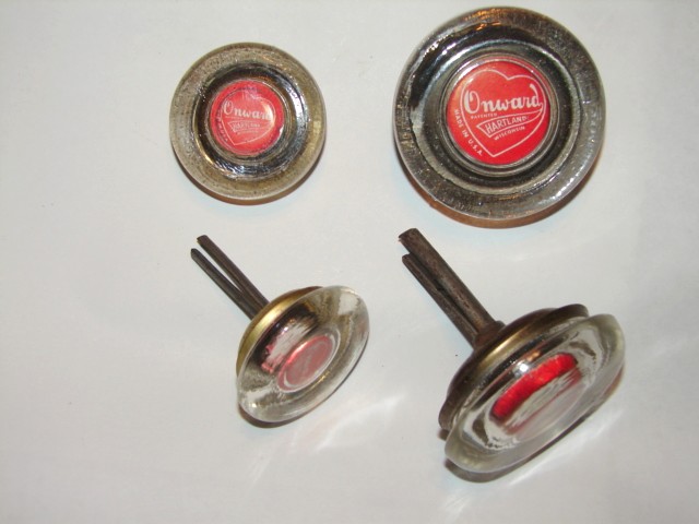 Antique Restoration Hardware, Castor