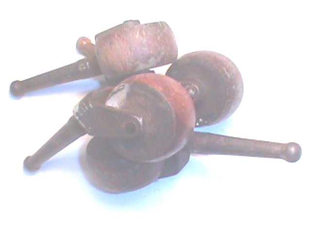 Antique Restoration Hardware, Castor