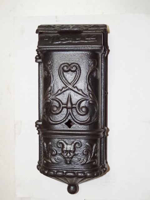  Antique Restoration Hardware, Mail