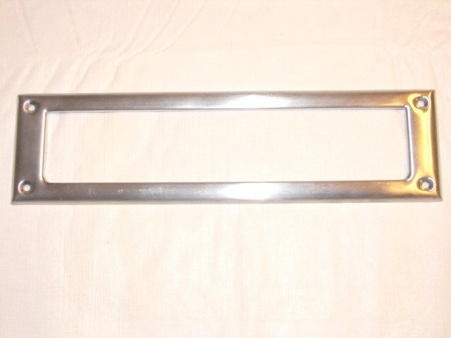  Antique Restoration Hardware, Mail