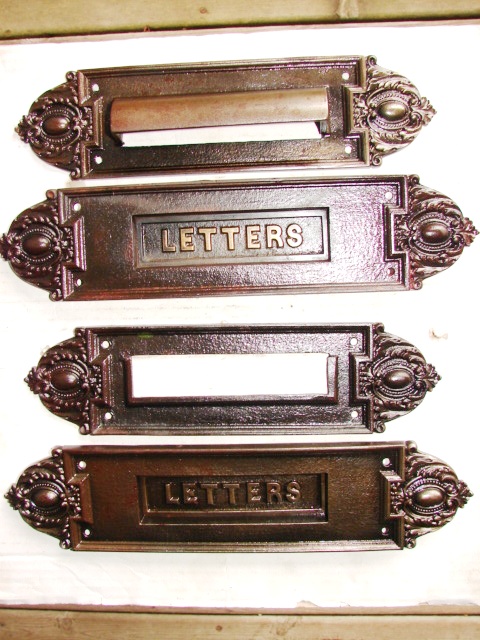  Antique Restoration Hardware, Mail