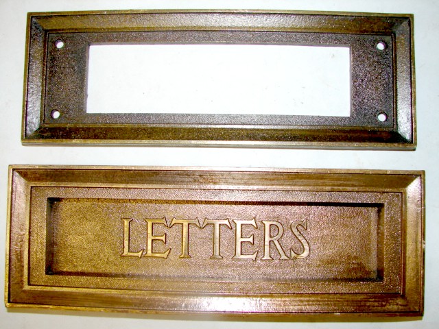  Antique Restoration Hardware, Mail