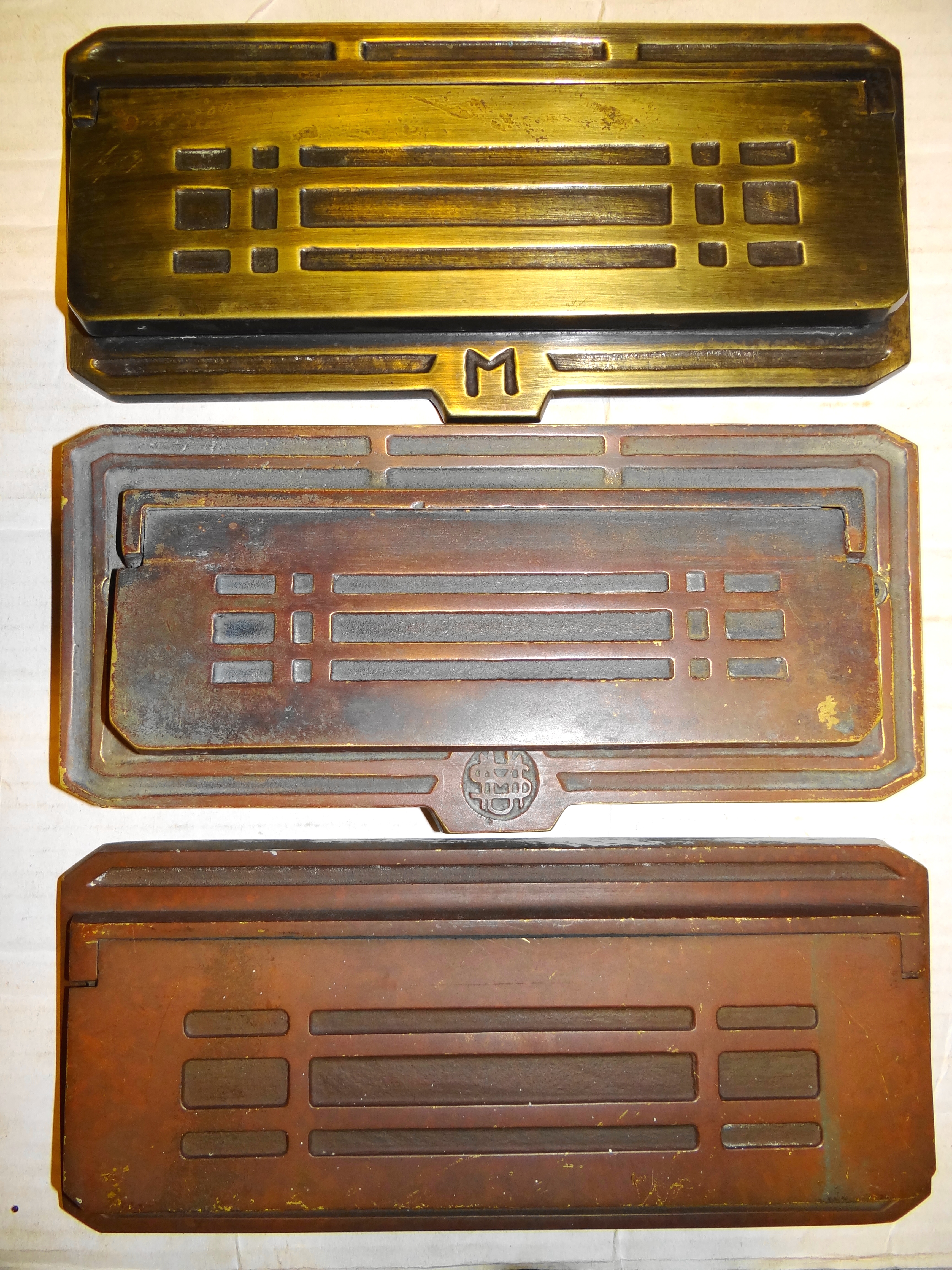  Antique Restoration Hardware, Mail