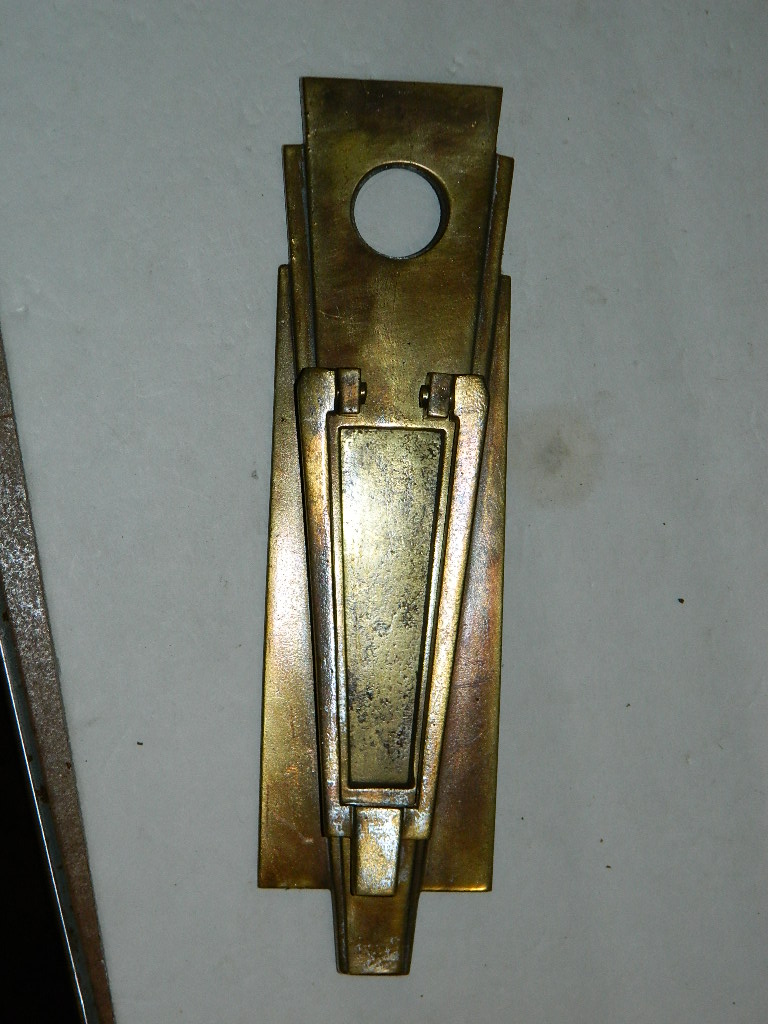  Antique Restoration Hardware, Mail