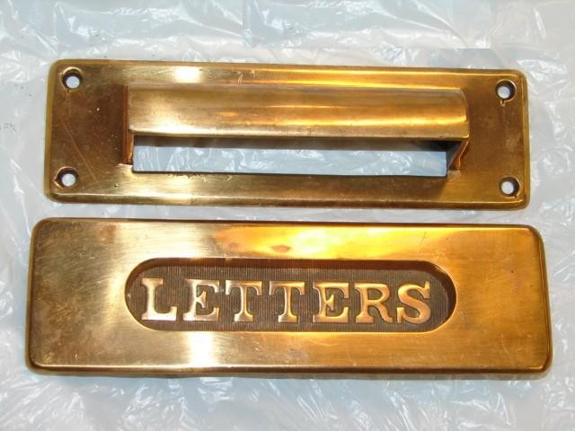  Antique Restoration Hardware, Mail