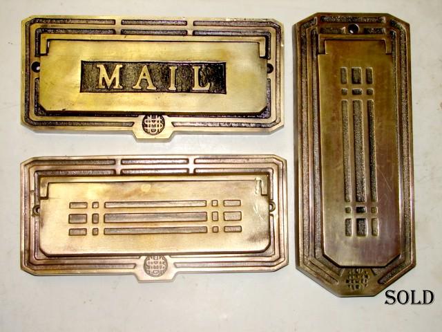  Antique Restoration Hardware, Mail