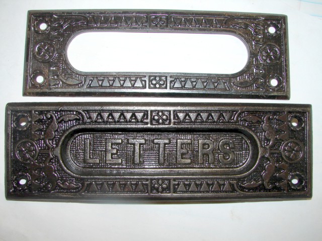  Antique Restoration Hardware, Mail