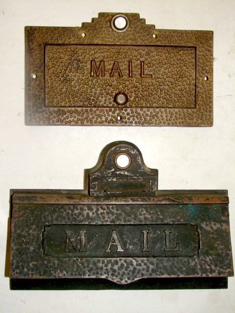  Antique Restoration Hardware, Mail