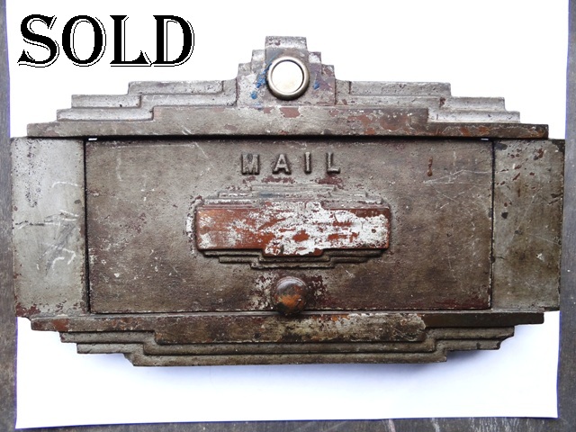  Antique Restoration Hardware, Mail